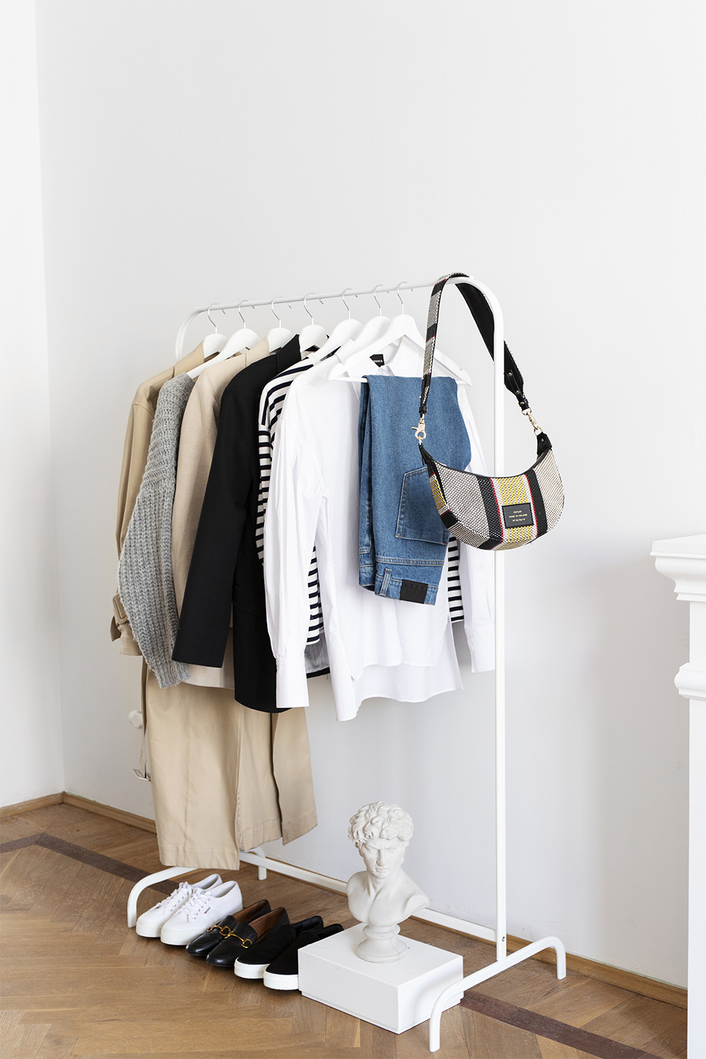 perfect spring closet for minimalists